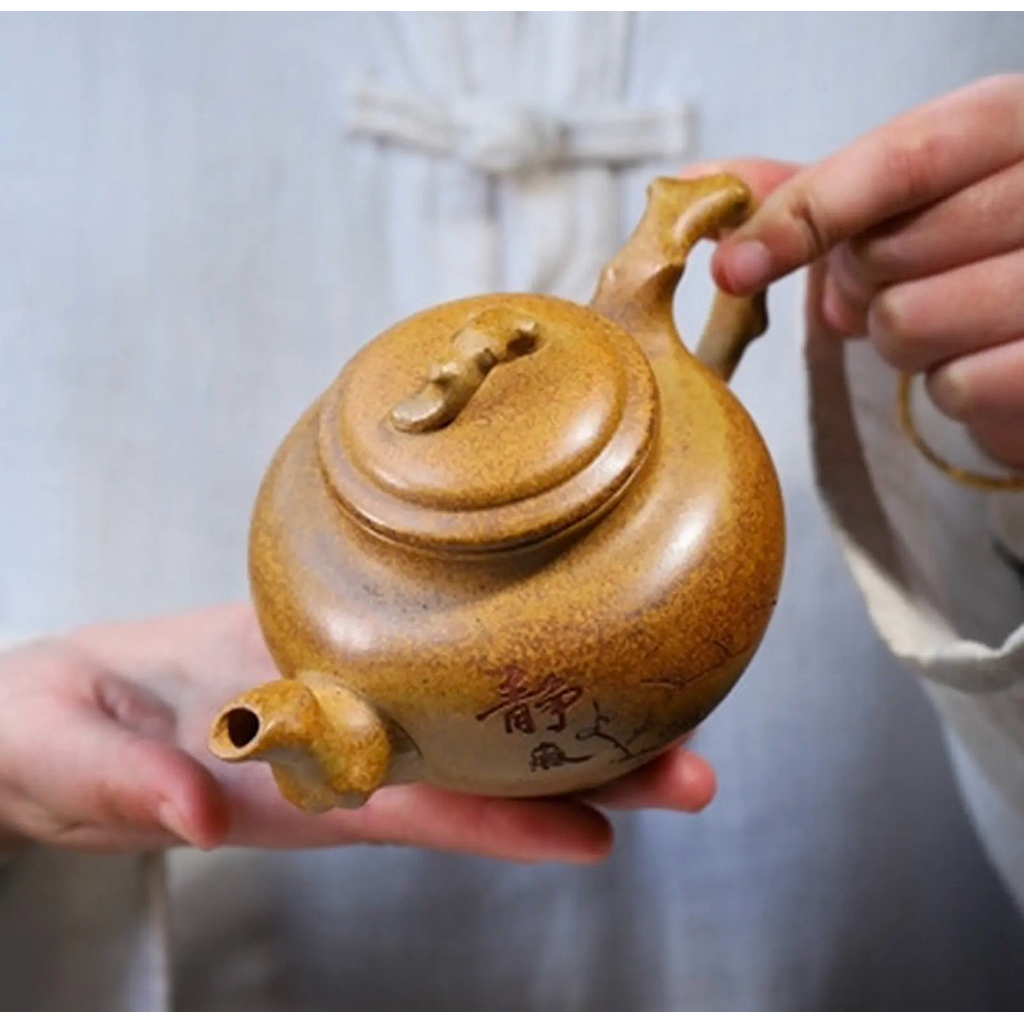 Authentic Yixing Zisha Keel Gold Plum Blossoms TeaPot