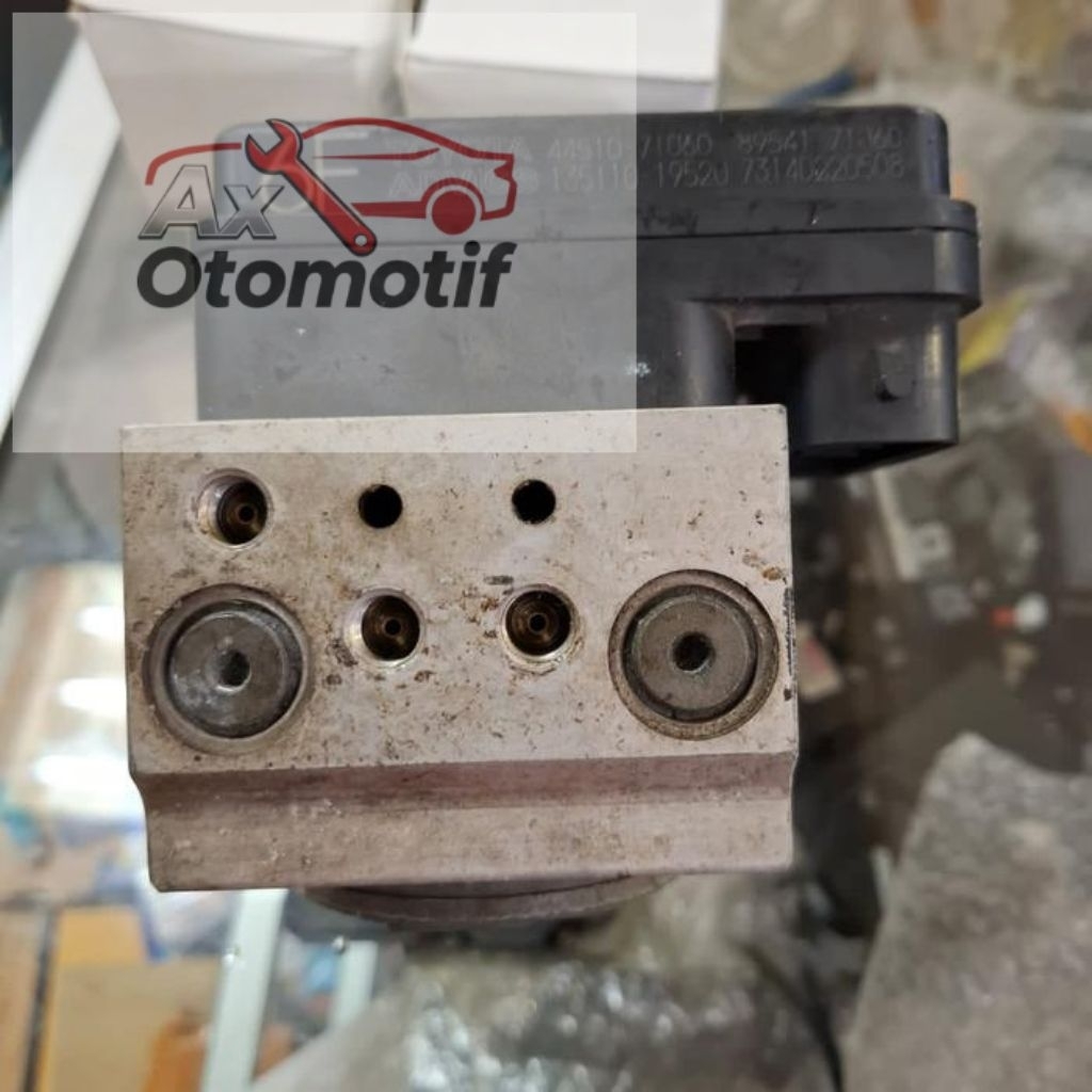 Actuator abs modul abs rem Toyota Fortuner