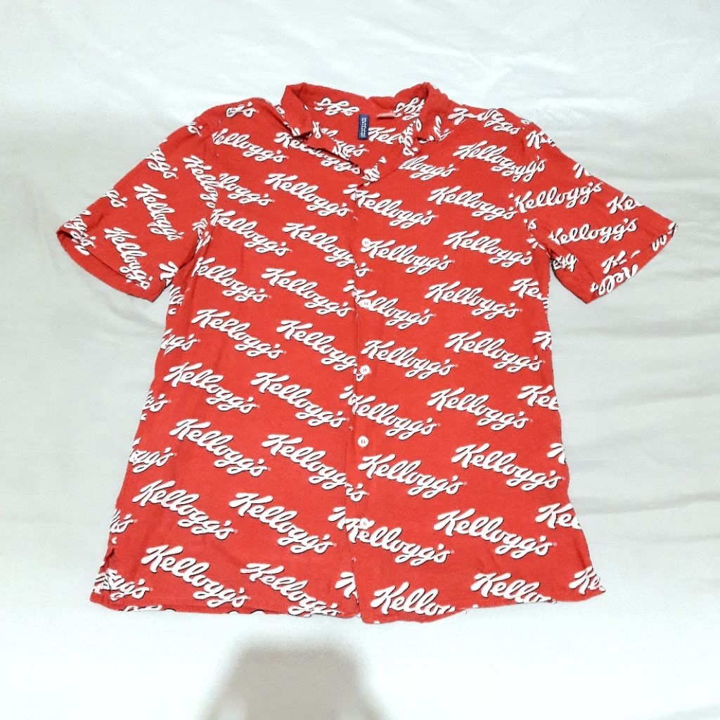 (preloved) h&m divided kemeja kellogs merah rayon
