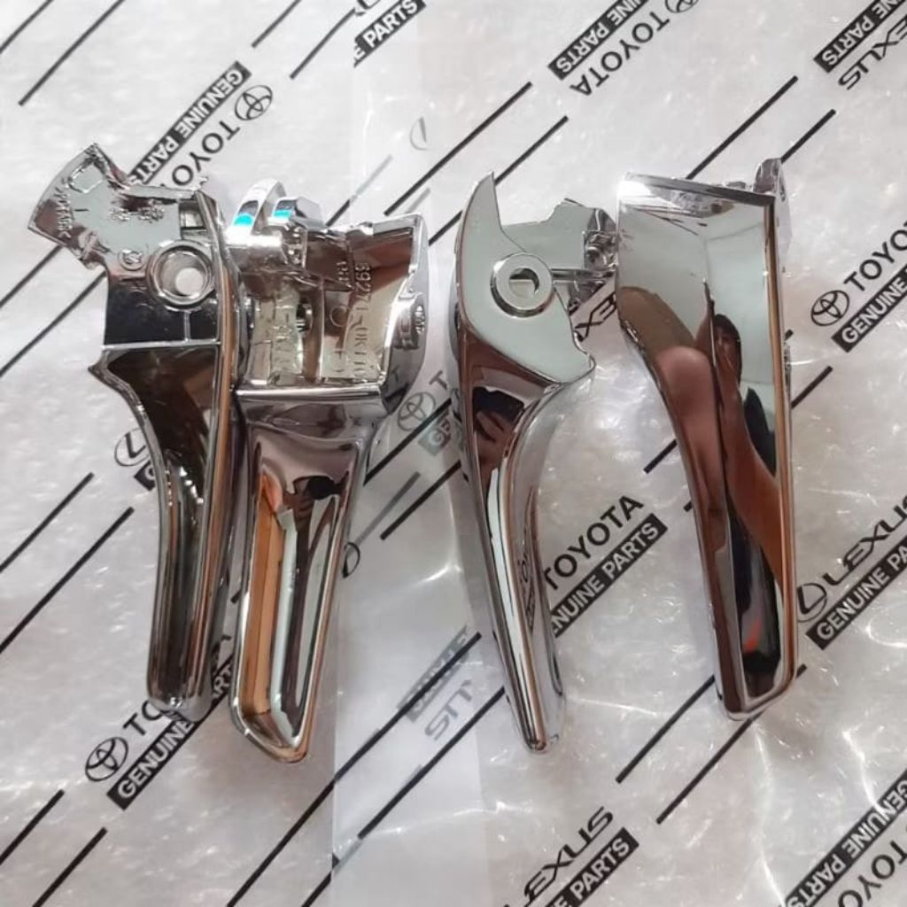 HANDLE TARIKAN PINTU DALAM INNOVA VENTURER