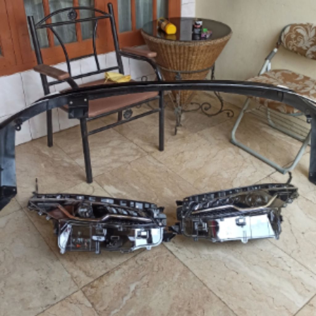 Headlamp Dan bodykit Fortuner GR