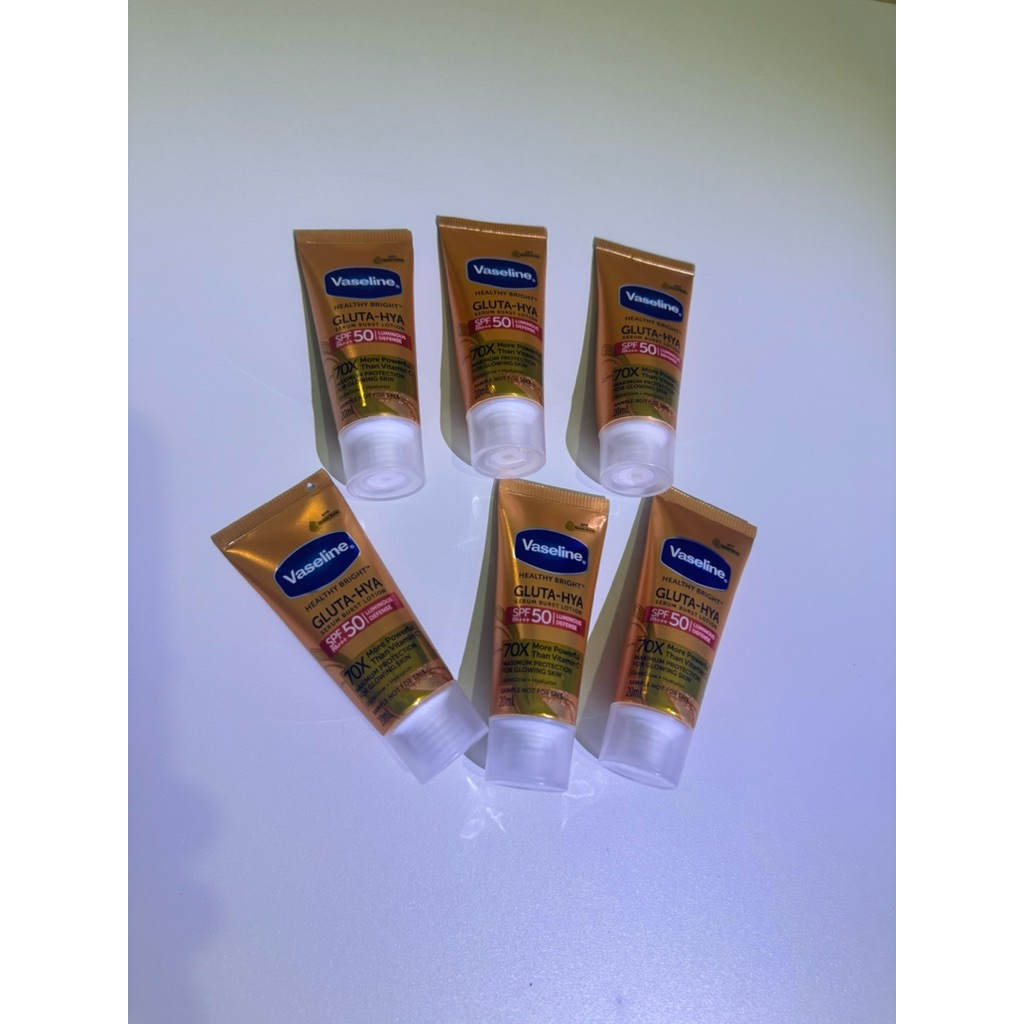 Vaseline Gluta Hya spf 50++