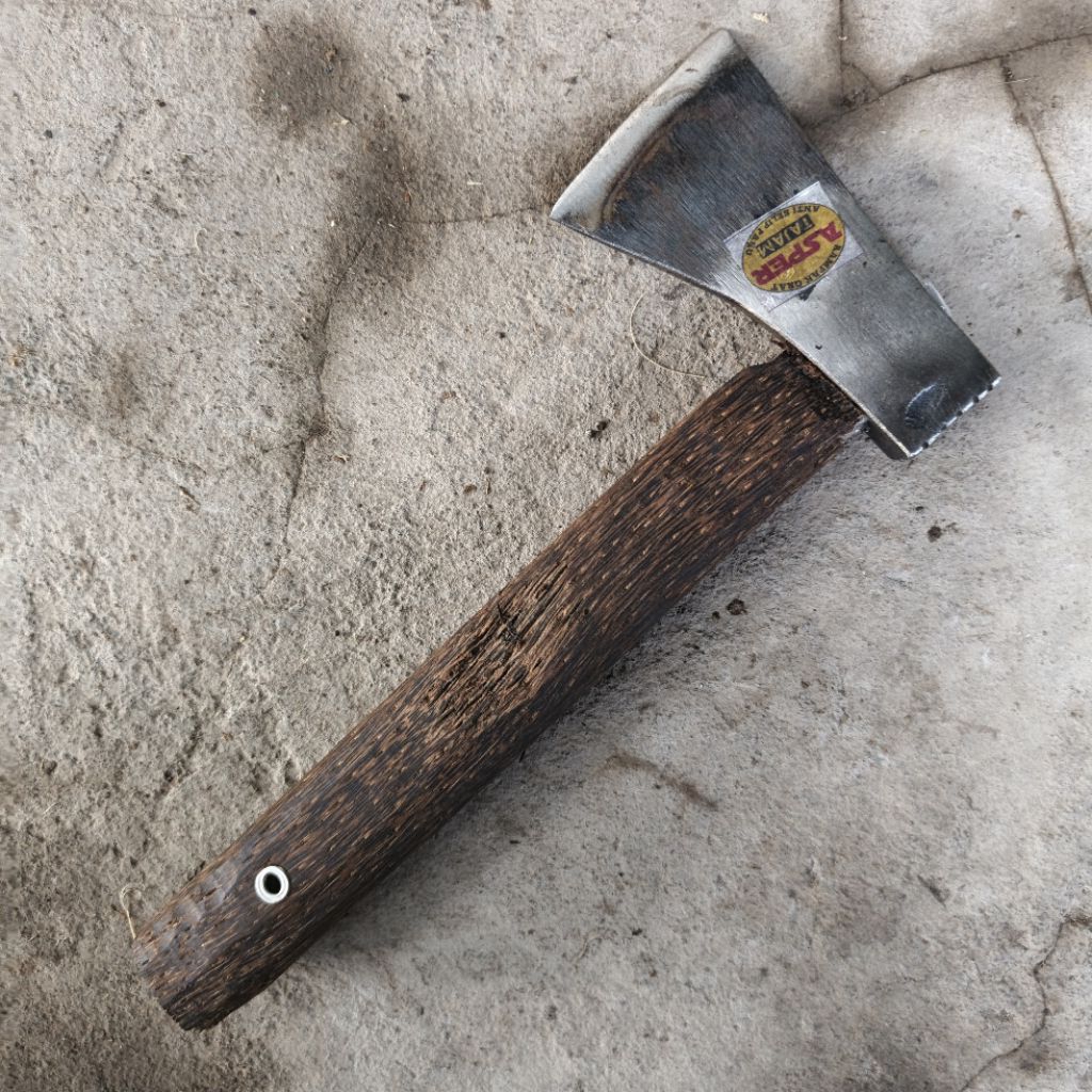 palu martil gagang kayu