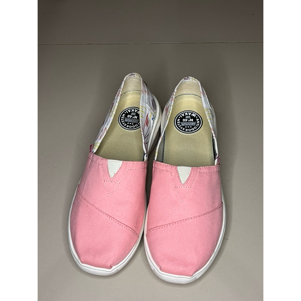 Sepatu Wanita WAKAI ORI (PRELOVED)