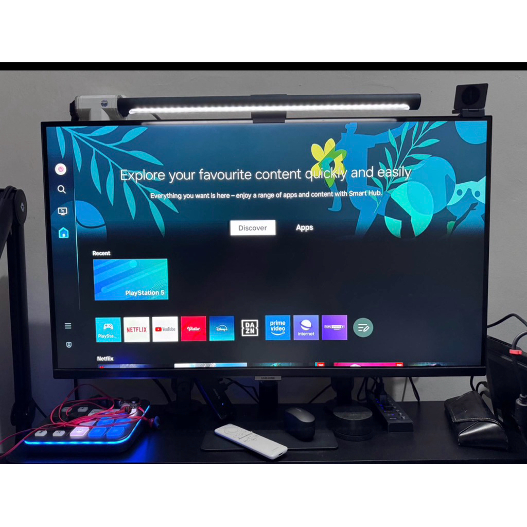 Samsung smart monitor m7 32 inch Second