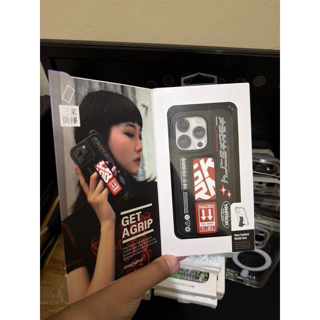 Skinarma AKARUI Iphone 14 Pro