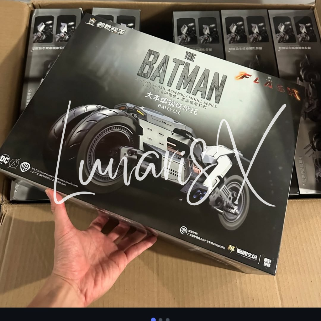 Modoking DC The Flash Movie Batman Batcycle Motorcycle Original Assembly Model Series Action Figure