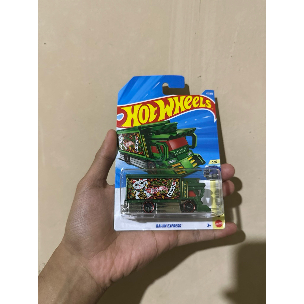 Hot Wheels Raijin Express