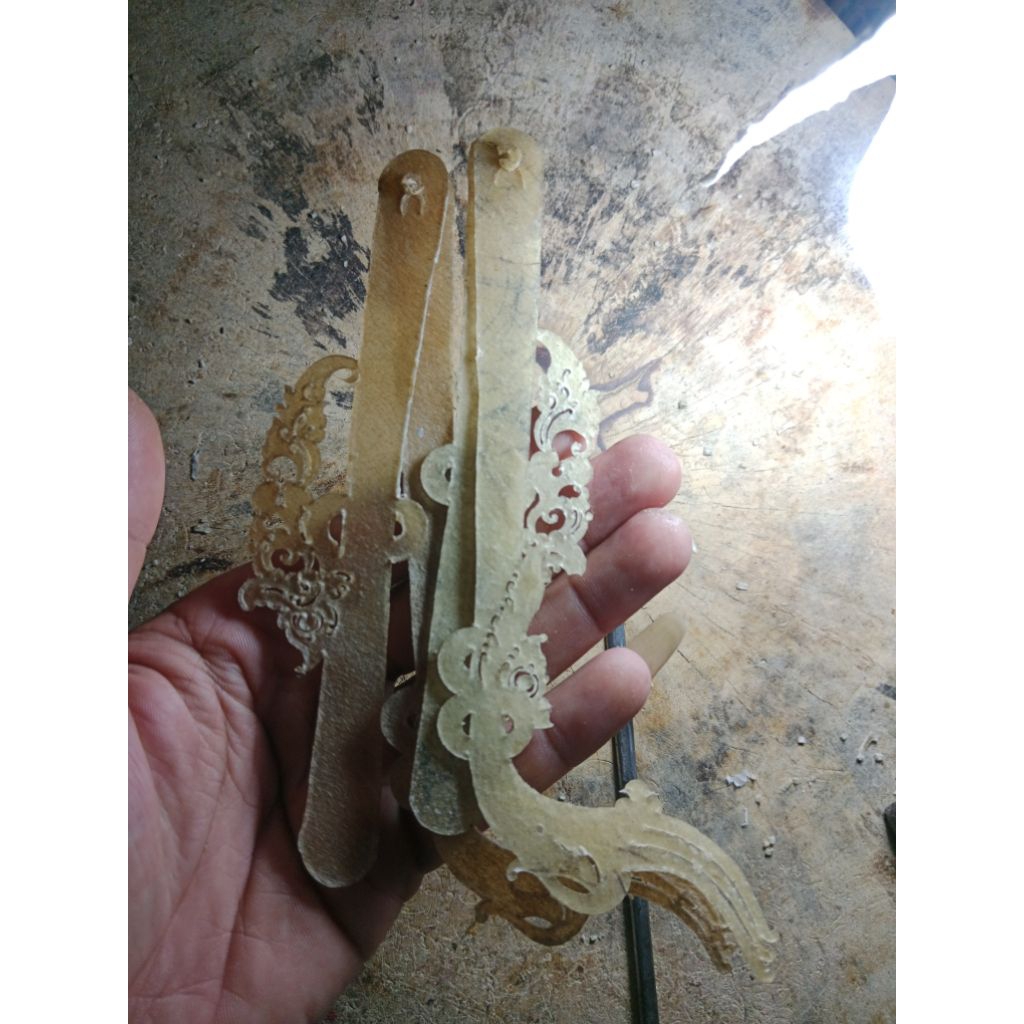 tangan wayang kulit prabu Kresna sapi jos jis