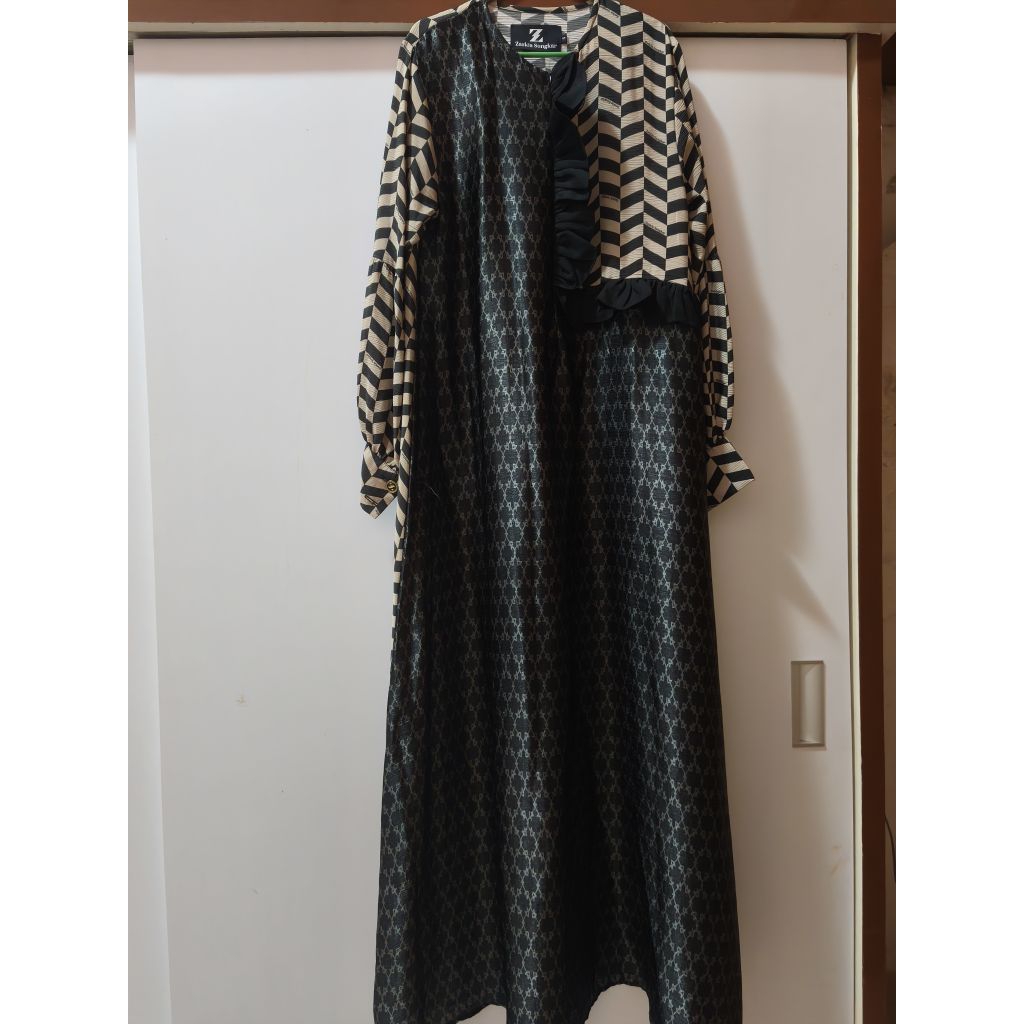 Gamis Zaskia Sungkar original preloved