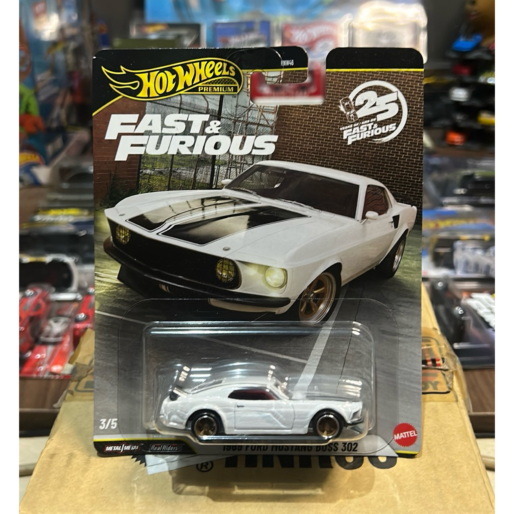 Hot wheels premium ford mustang bos 302
