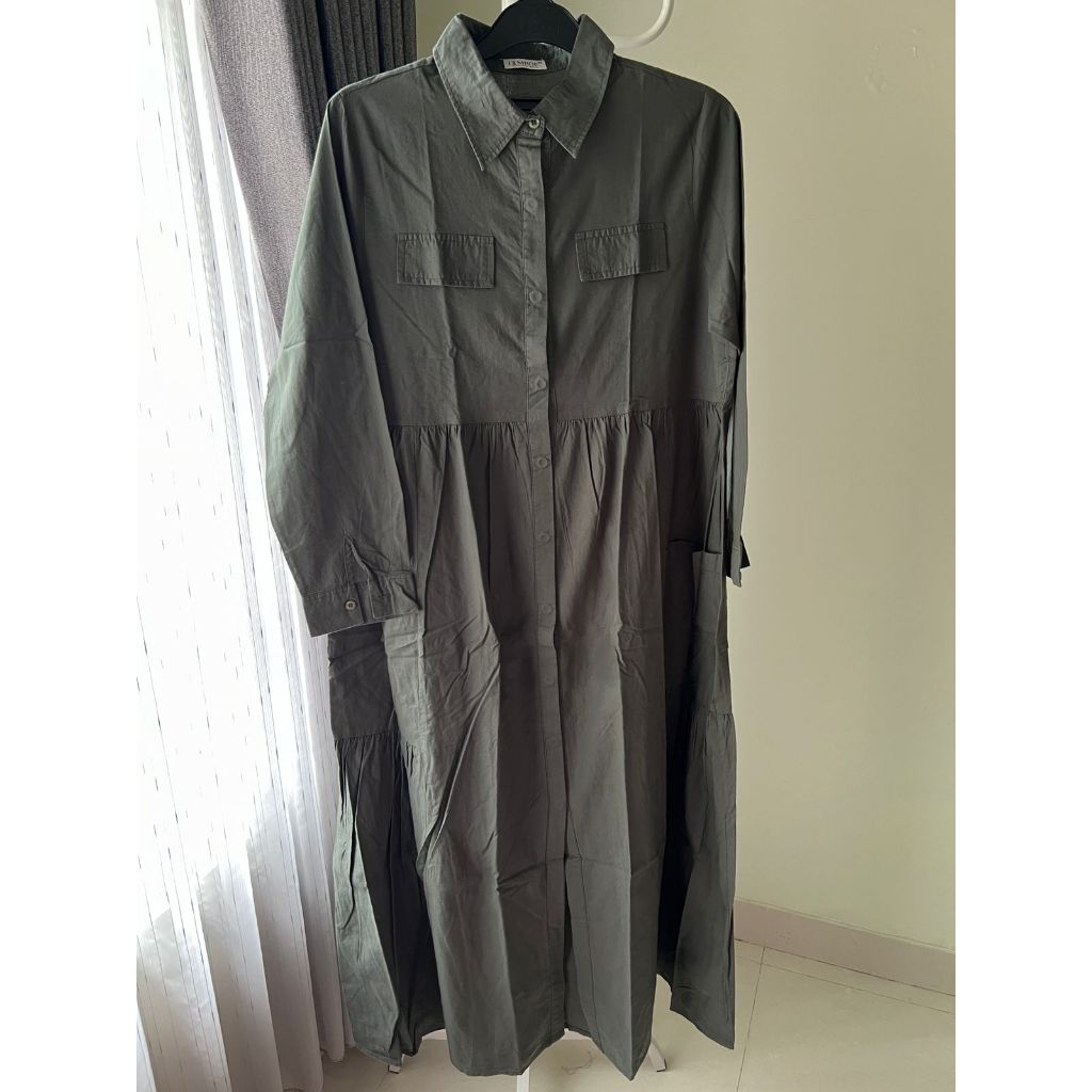 Midi Dress IMROE by Henidar Amroe Hijau Army | PRELOVED