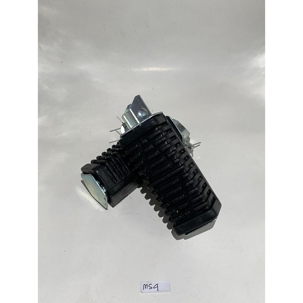 Footstep belakang / Pijakan kaki belakang Motor RXKing Fiz R