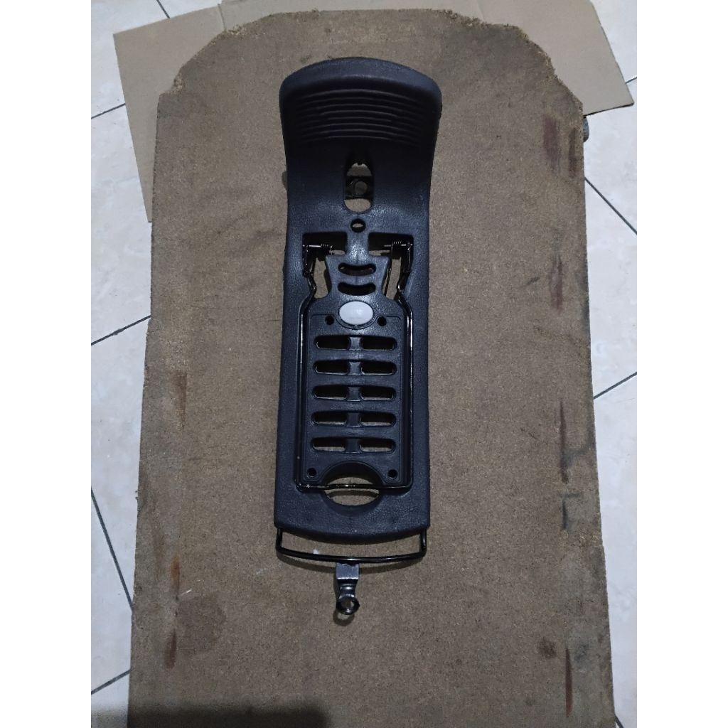 Bagasi Tengah Japit Vega Lama. F1 ZR. Vega R Lama. Fiz R Bagasi Tengah