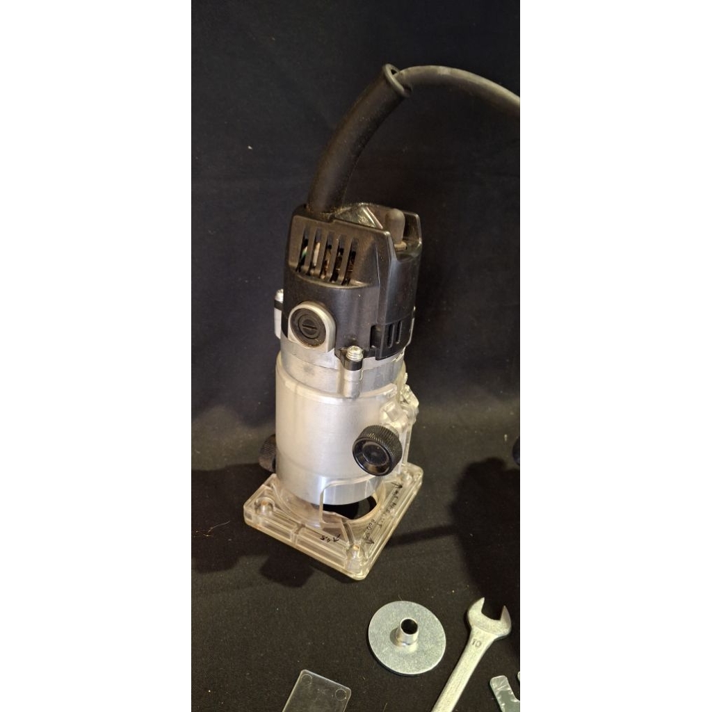 Mesin Profil, Trimmer, Router Hitachi Ori (used)