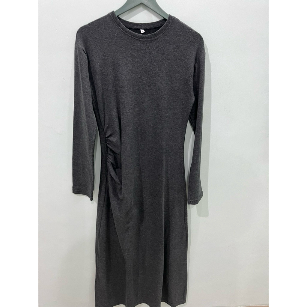 Preloved Dress Knit Puff It Up