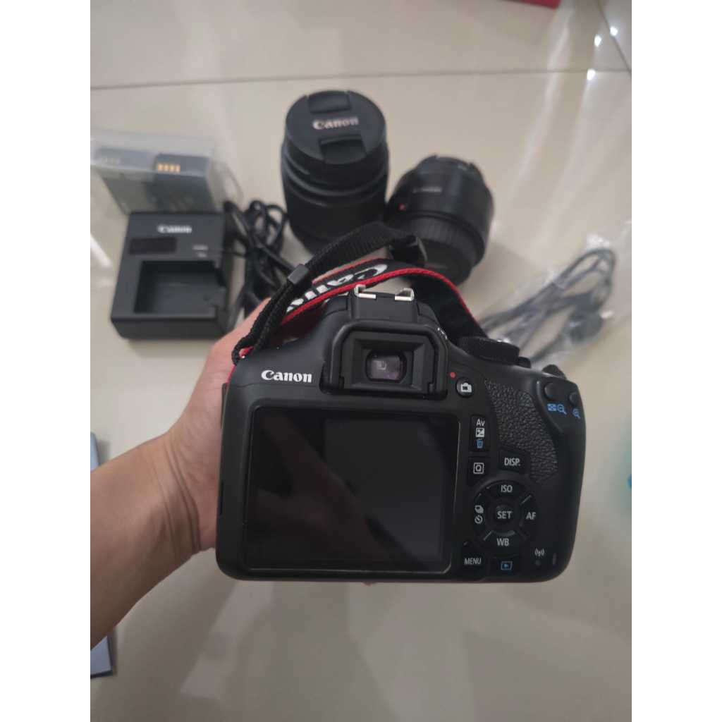 (PRELOVED) Kamera Digital CANON DSLR EOS 1300D