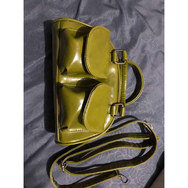 (preloved) Tas Andari Selempang/Shoulder Bag warna Olive Tas wanita