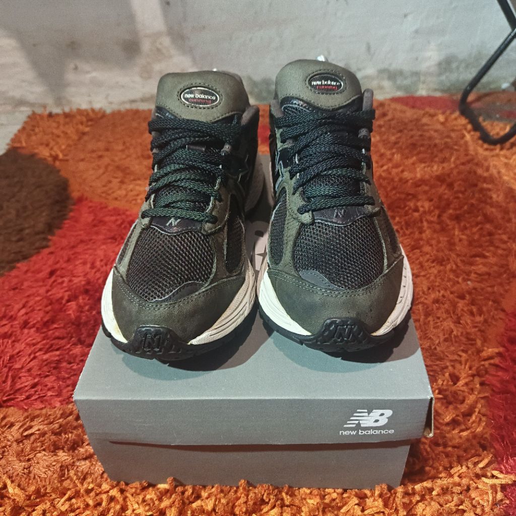 NB 2002R Black Grey Size 42,5 Original