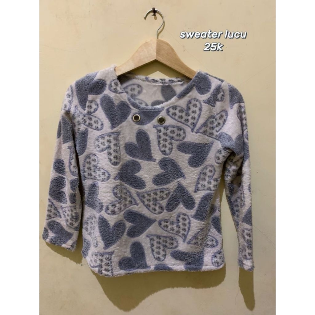 PRELOVED SWEATER BULU