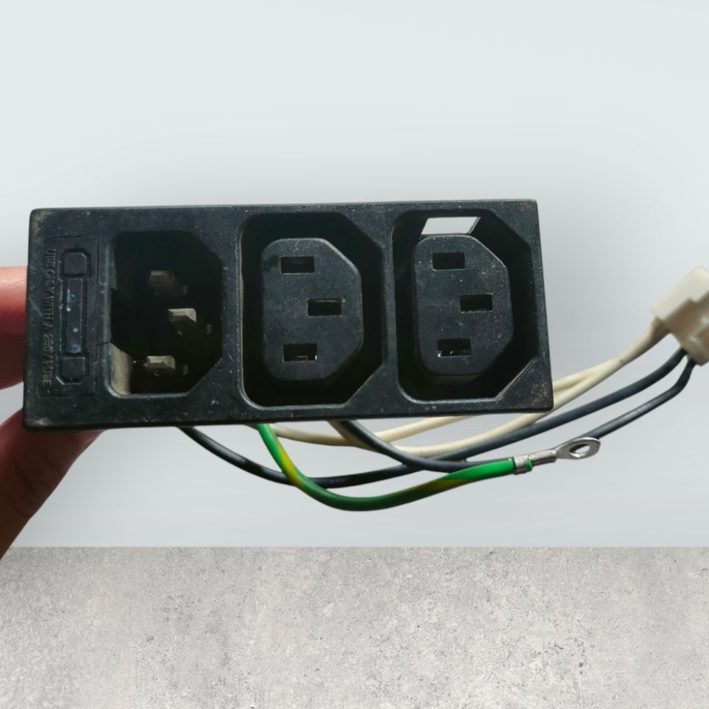 Soket Konektor Daya IEC 60320 C13