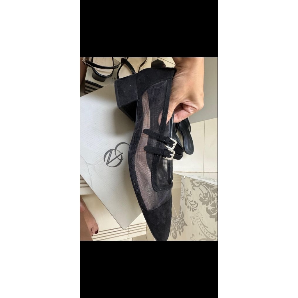 Preloved Zara Flatshoes (jarang dipakai) size 37-38