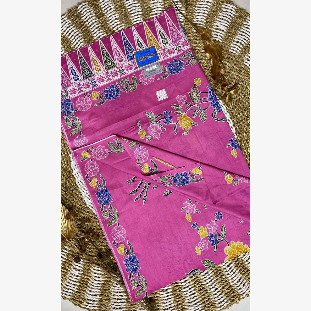 Kain Sarung Wanita / Bahan Tumpal Batik CIrebonan / Tumpal Betawi / Kain Batik Wanita