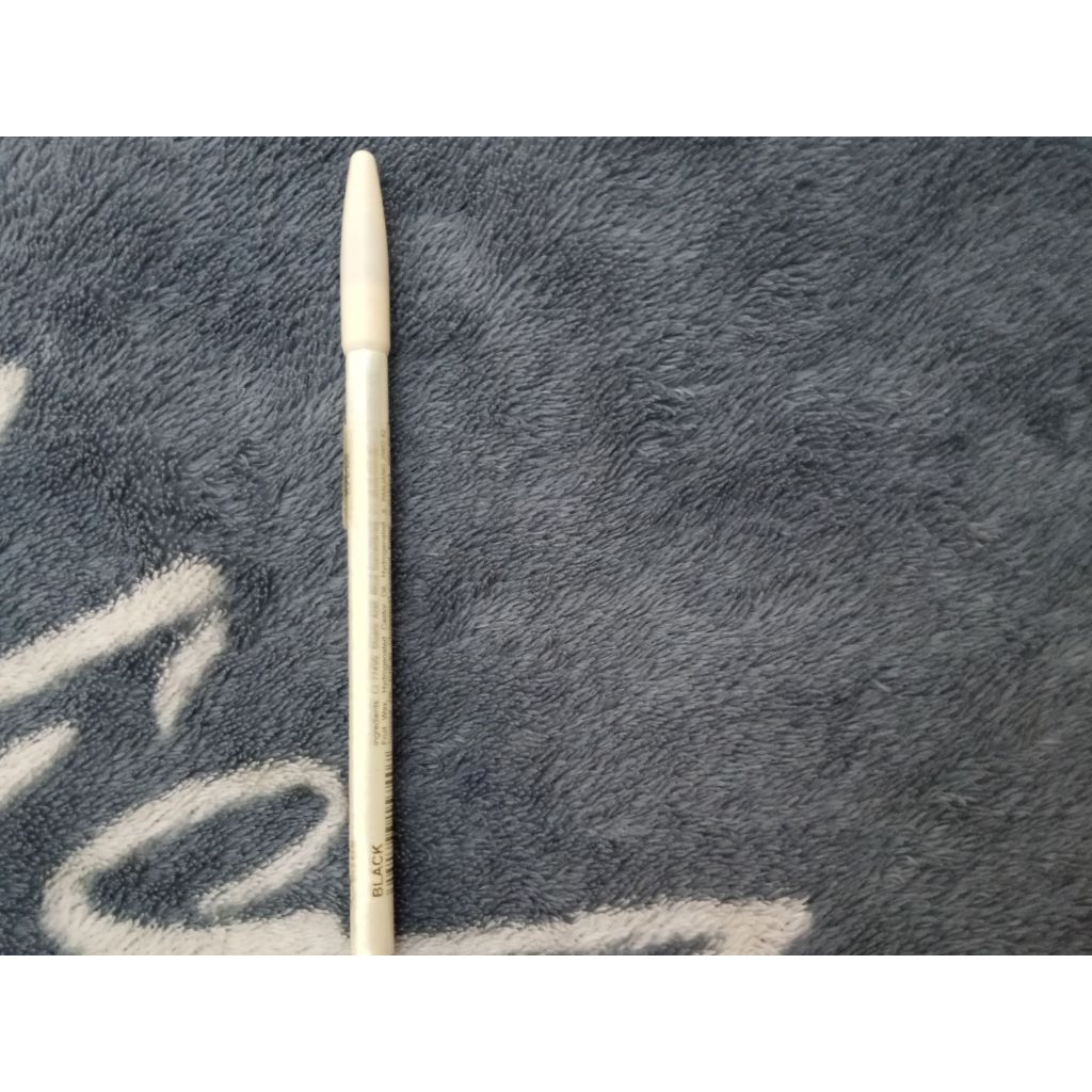 Viva Queen Eyeliner Pensil Hitam