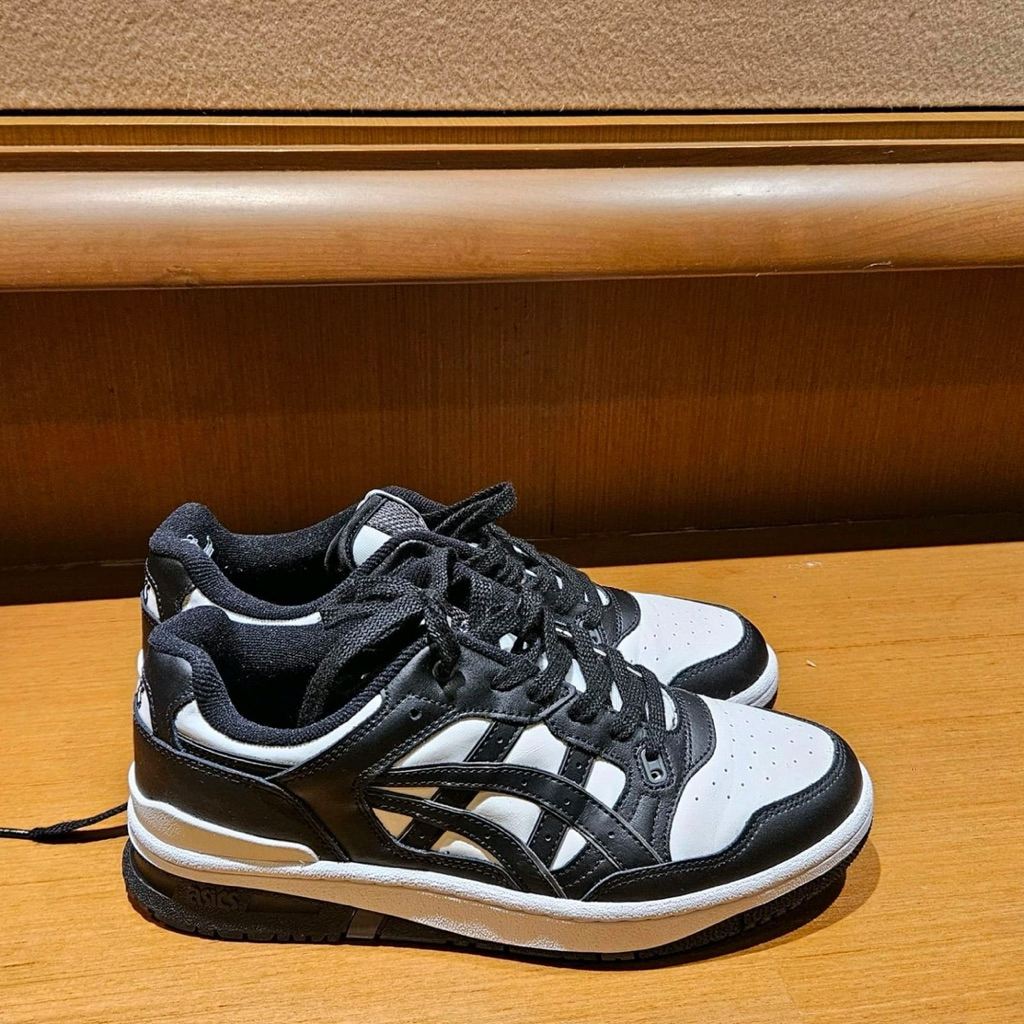 ASICS EX89 Black