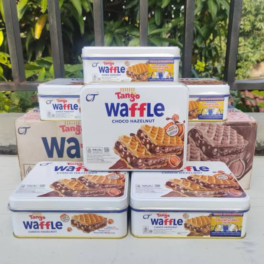 Tango Waffle Kaleng Choco Hazelnut 1karton