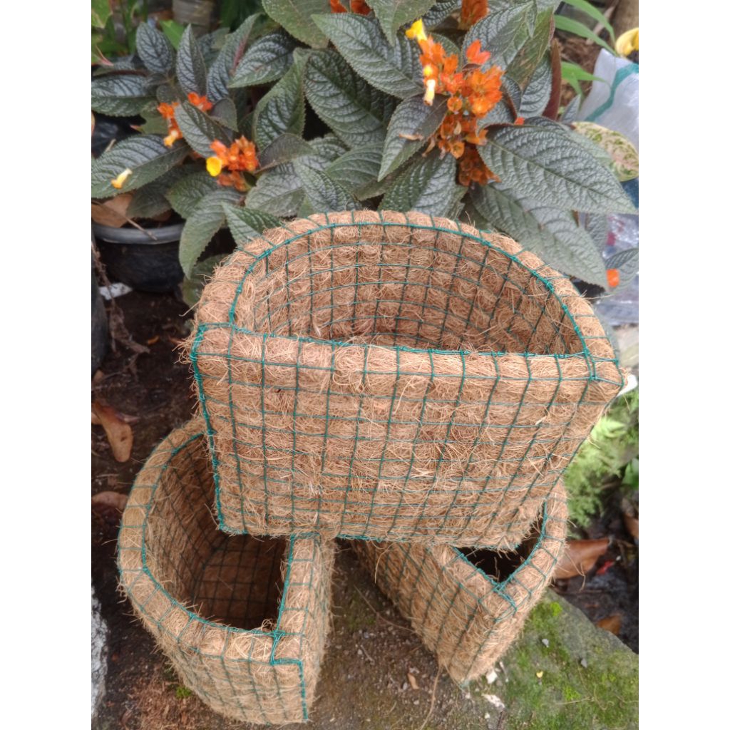 Pot serabut kelapa/pot anggrek/POTUKURAN BESAR