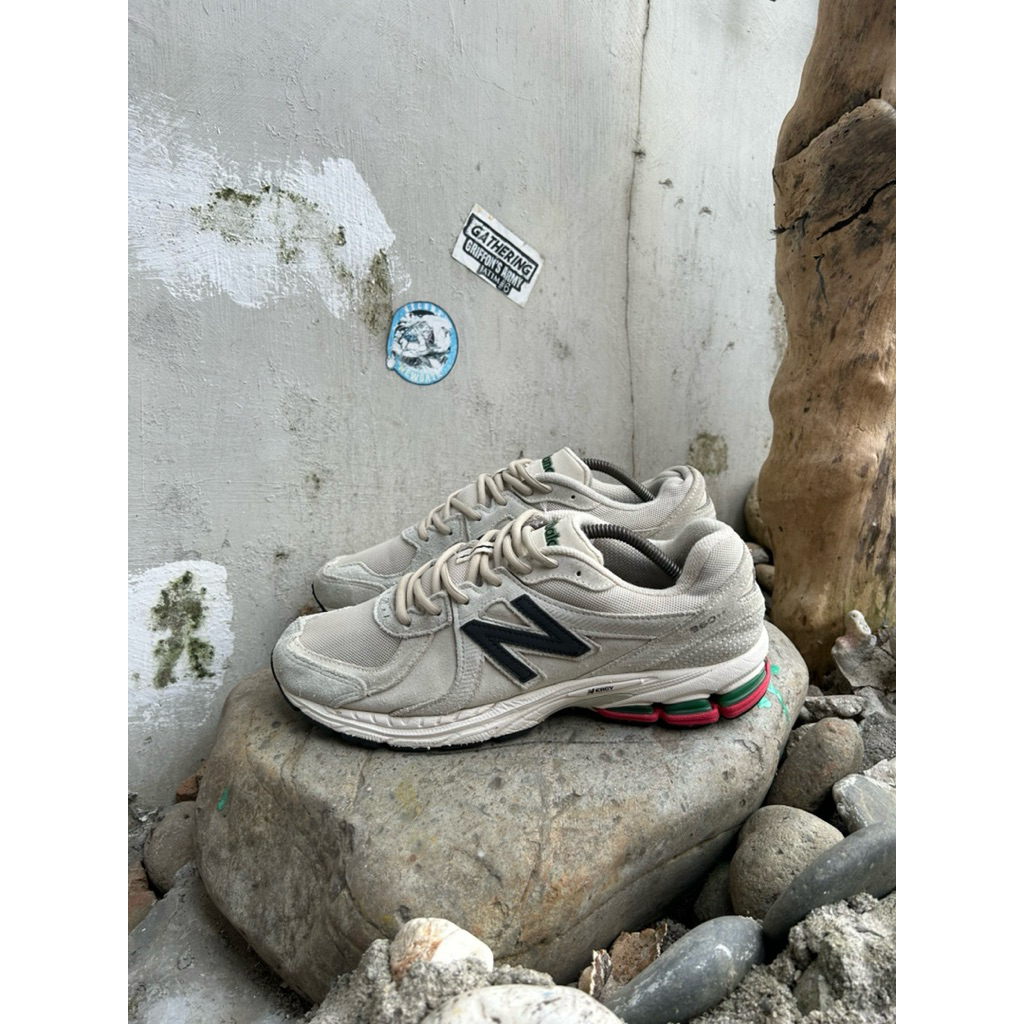 New Balance 860 V2 Creem Green Red