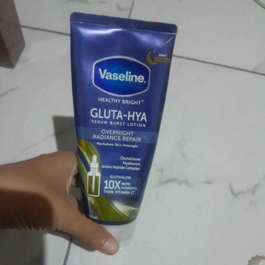 vaseline hand body