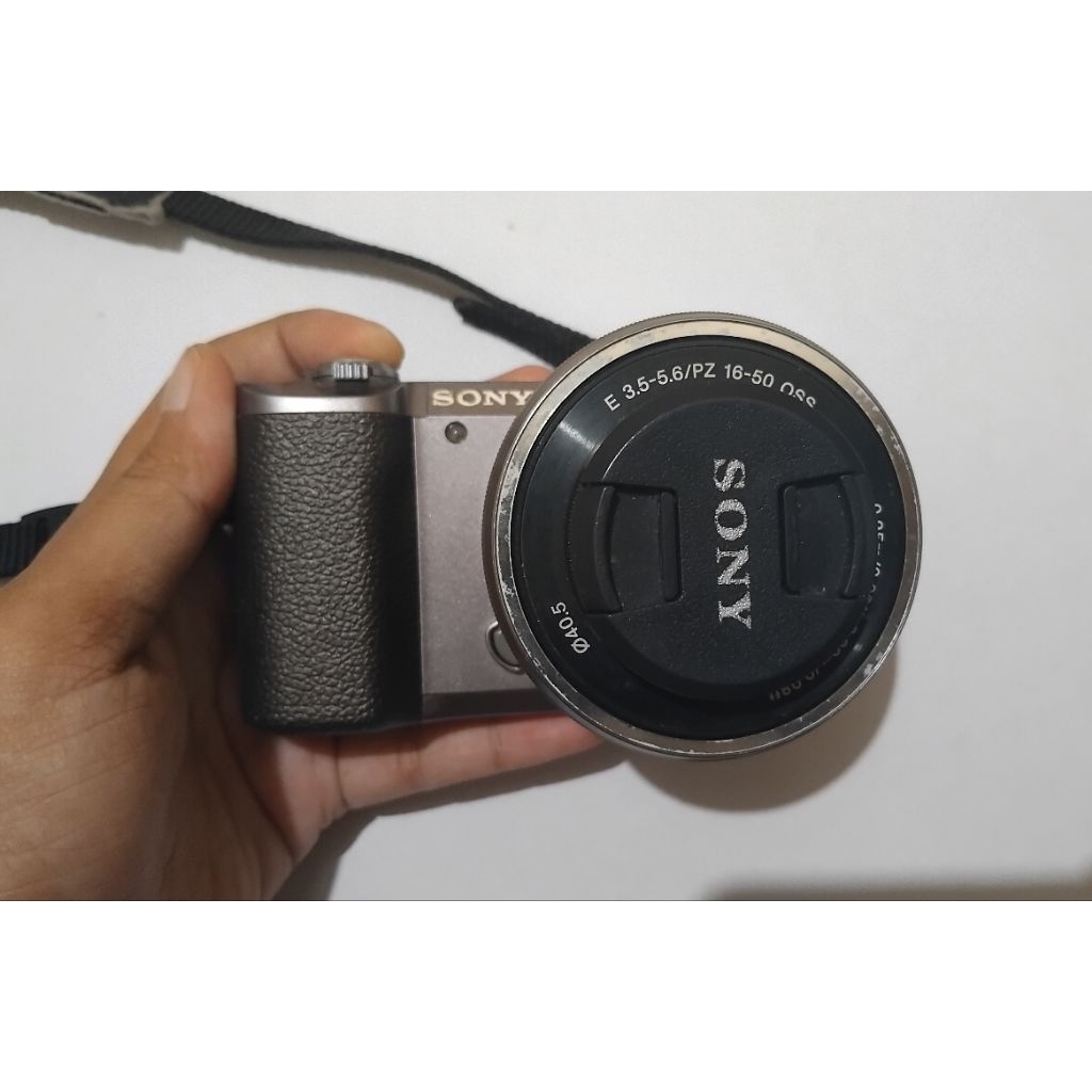 kamera sony mirrorless a5100