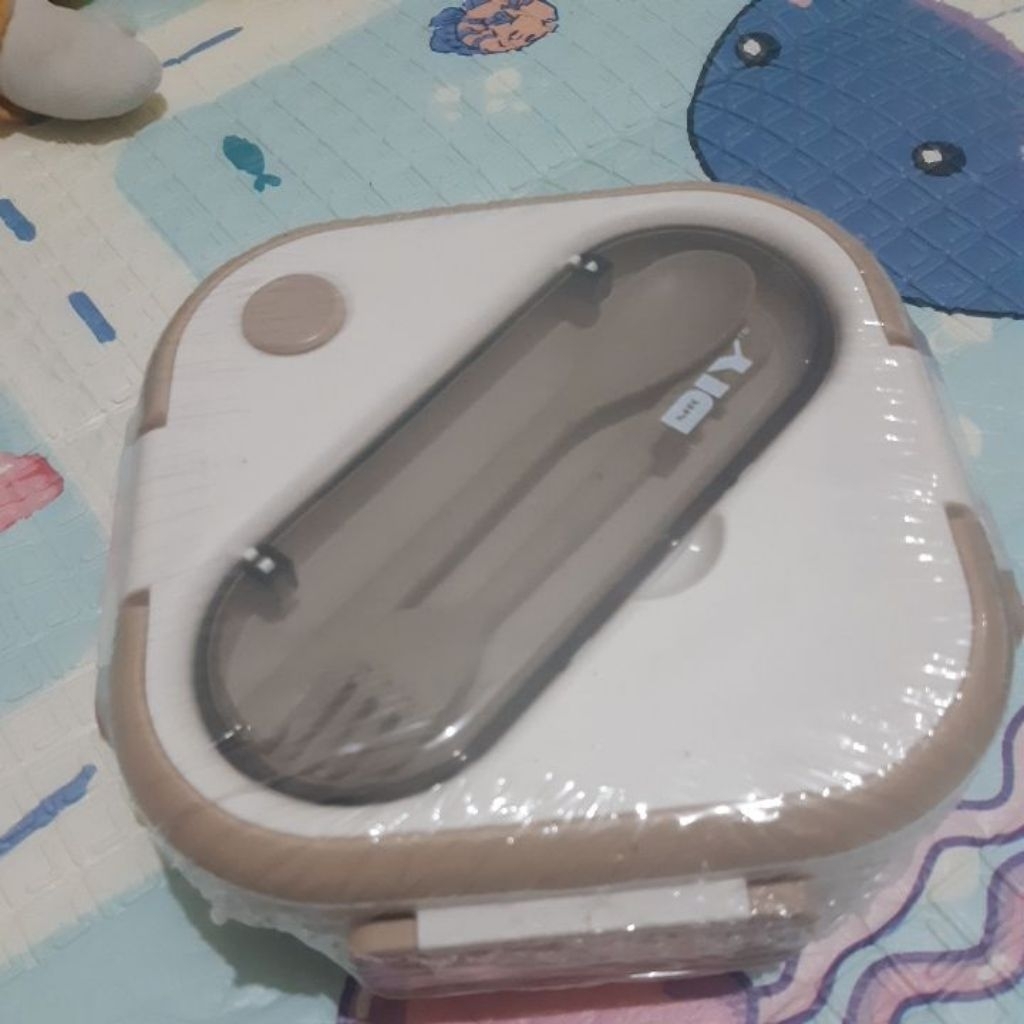 kotak makan mr diy