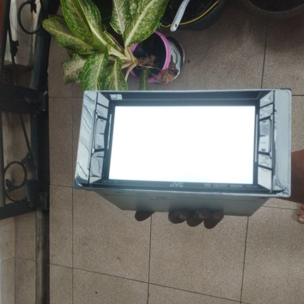 Head Unit double din Mobil JVC KW-V120MN - Bekas Kondisi Seperti Baru ex Terios 2017