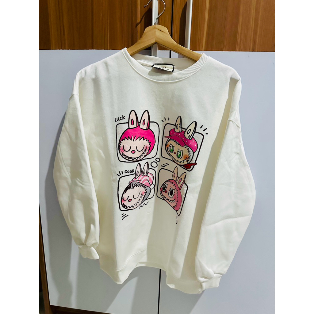 Preloved Kaos Labubu Zitong Guang Zhou