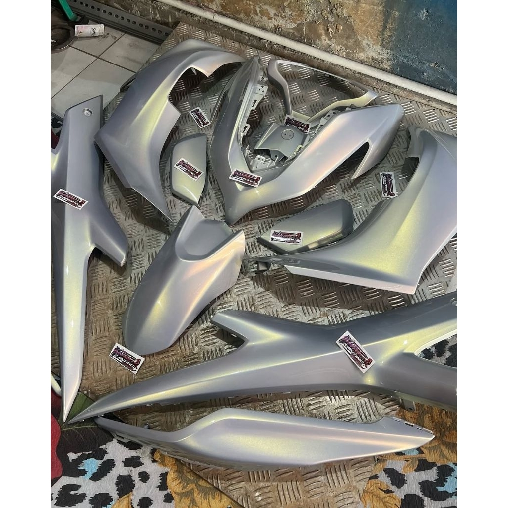 Cat costum warna Silver lembayung gold satu set cat silver + lembayung gold bahan PU berkualitas