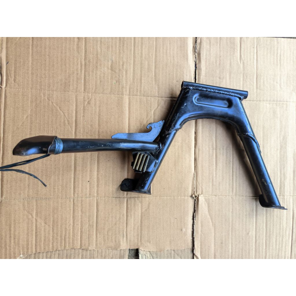 jagang tengah standar tengah Honda beat new led/beat deluxe Genio Scoopy 2020 -2023 bekas original