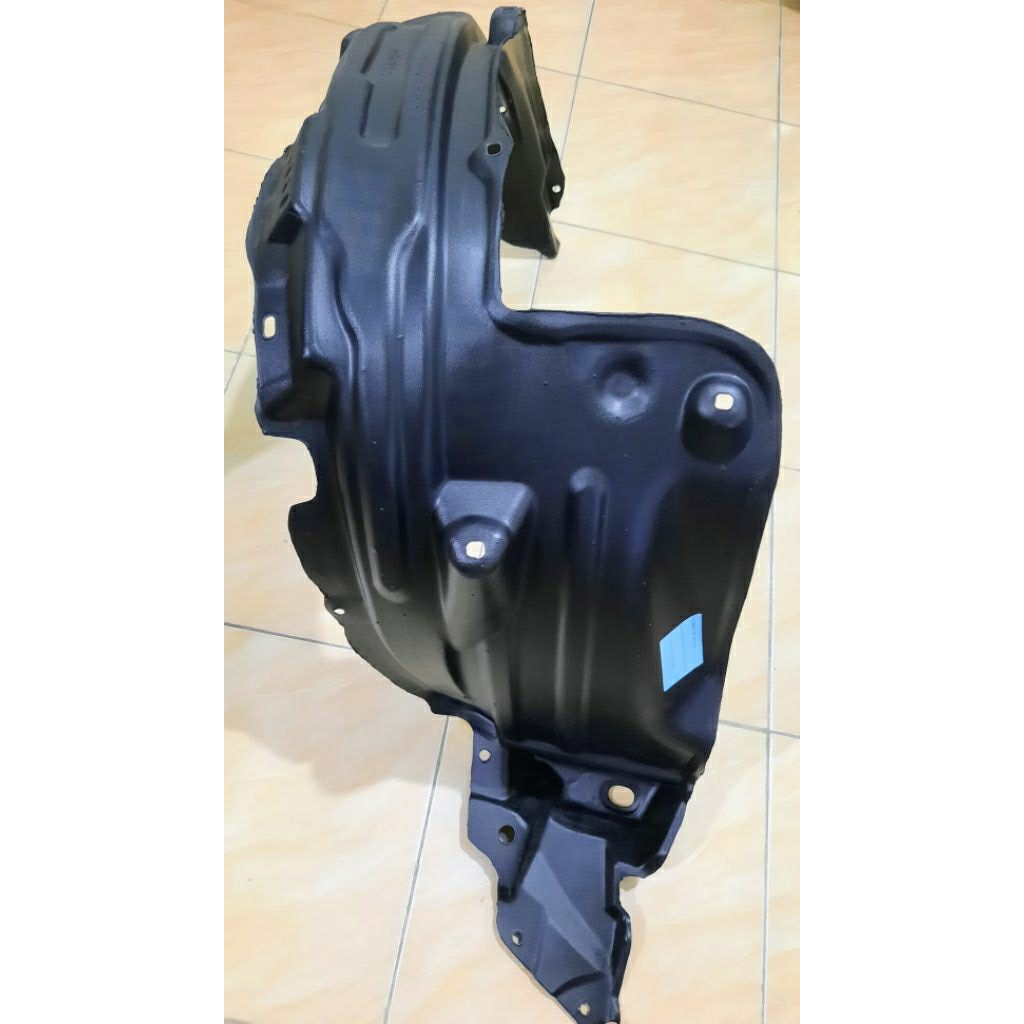 Liner Fender Spakbor Depan Hilux Vigo Single/Double Cabin 2005-2011