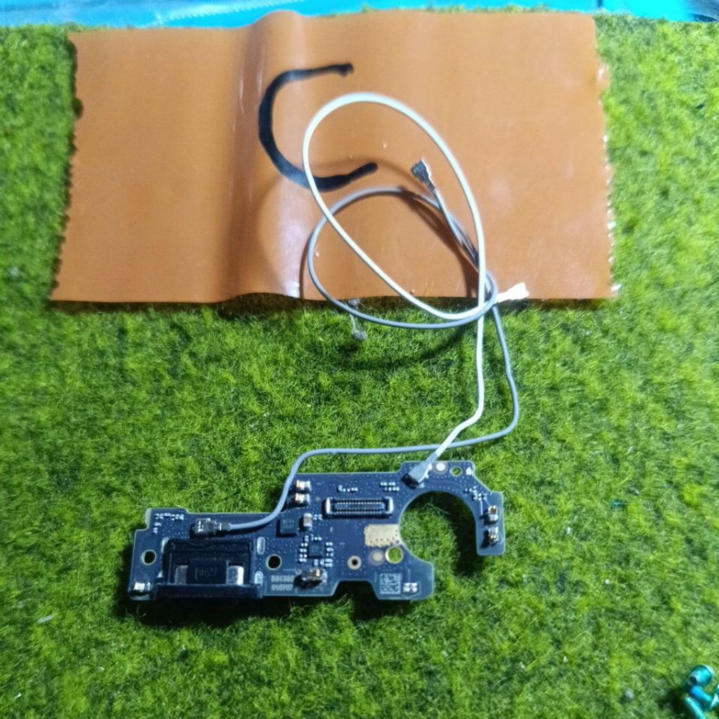 conektor cas PCB bawah mesin bawah kabel antena redmi note 10 (5G) normal