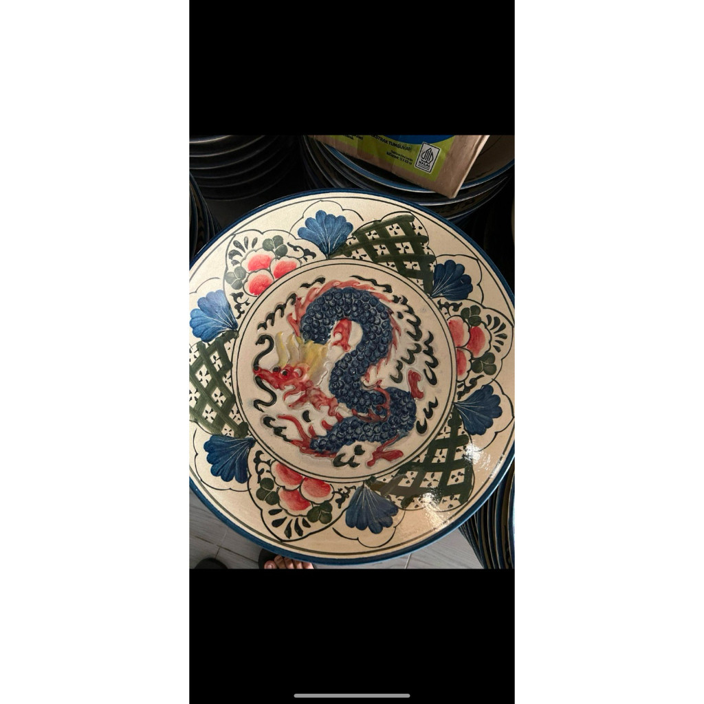 PESANAN Piring hias naga