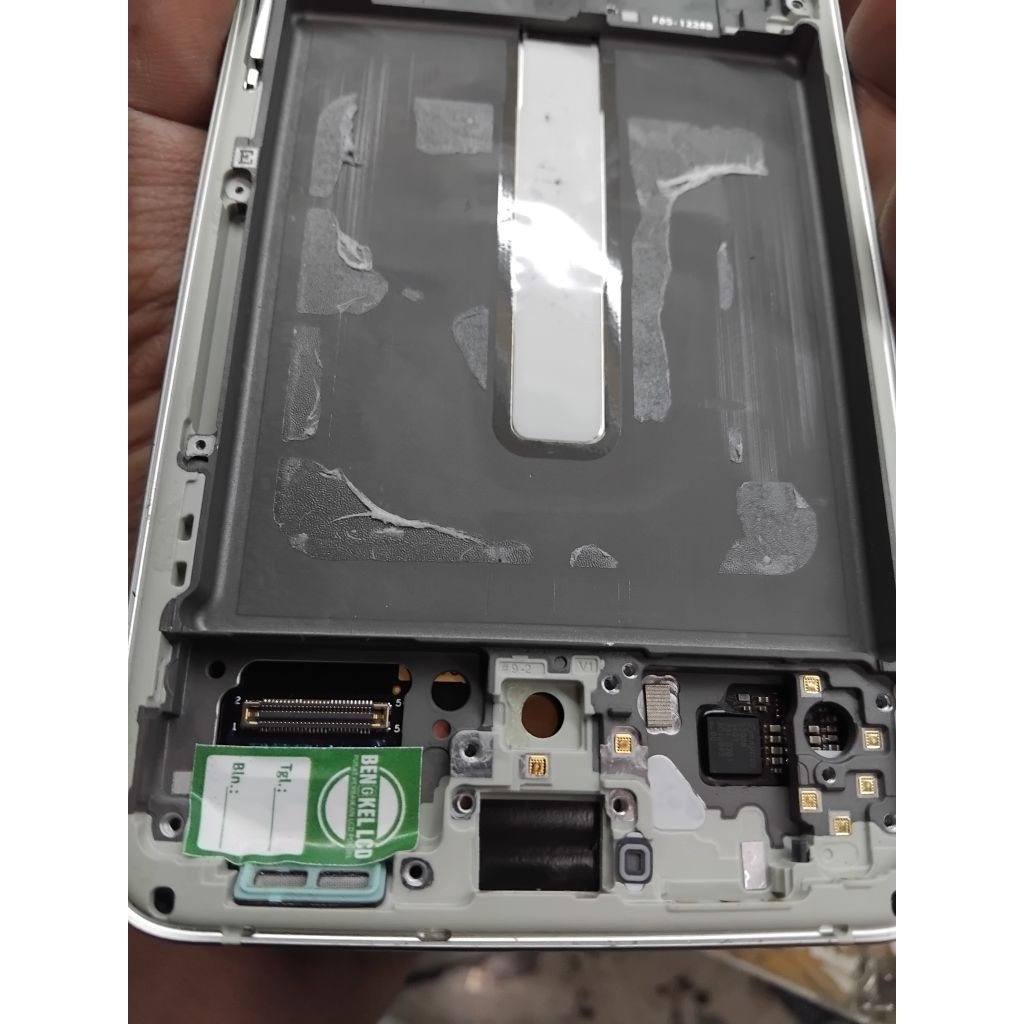 lcd copotan Samsung S21FE 5G minus bazel/frame warna silver