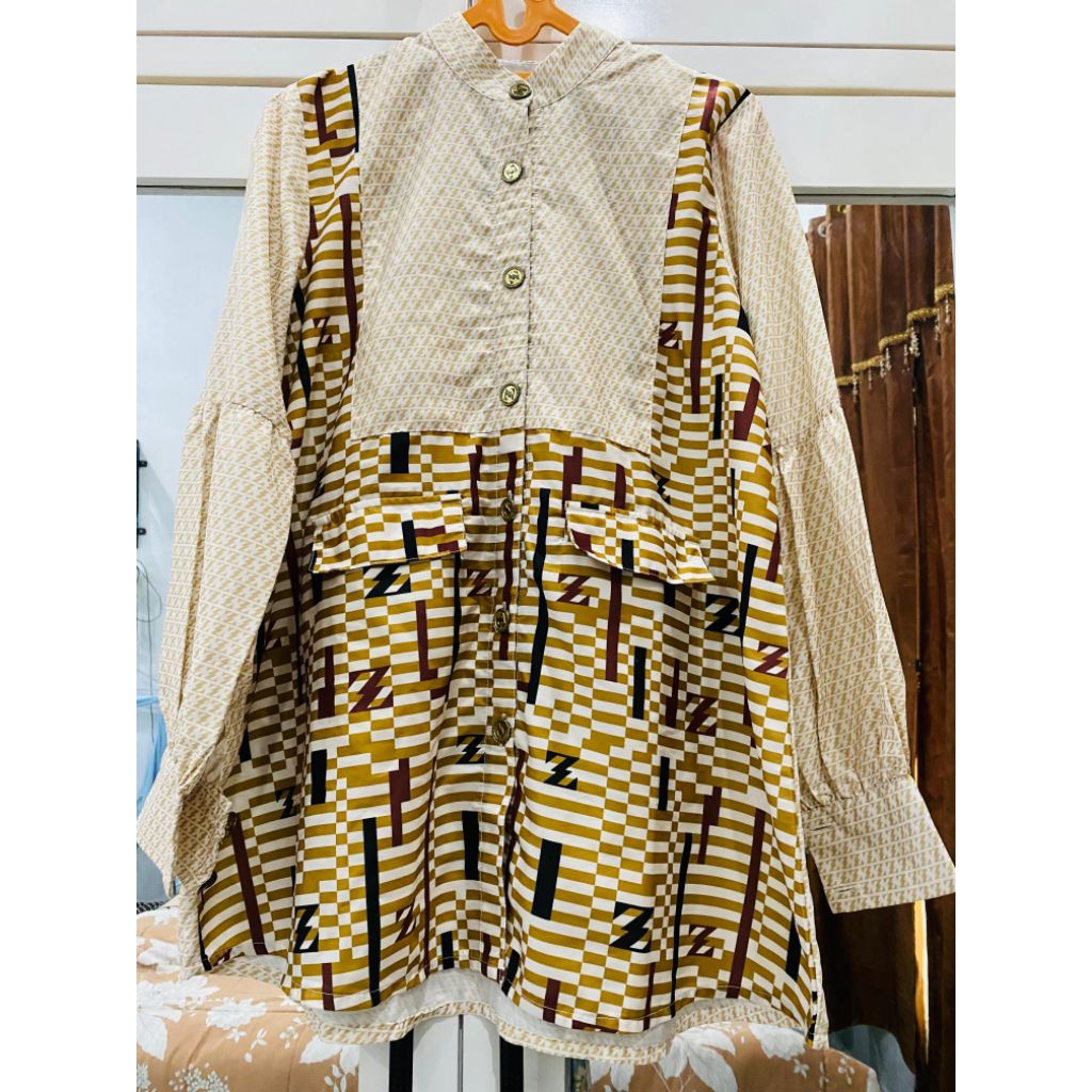 preloved blouse Zaskia Sungkar UK S