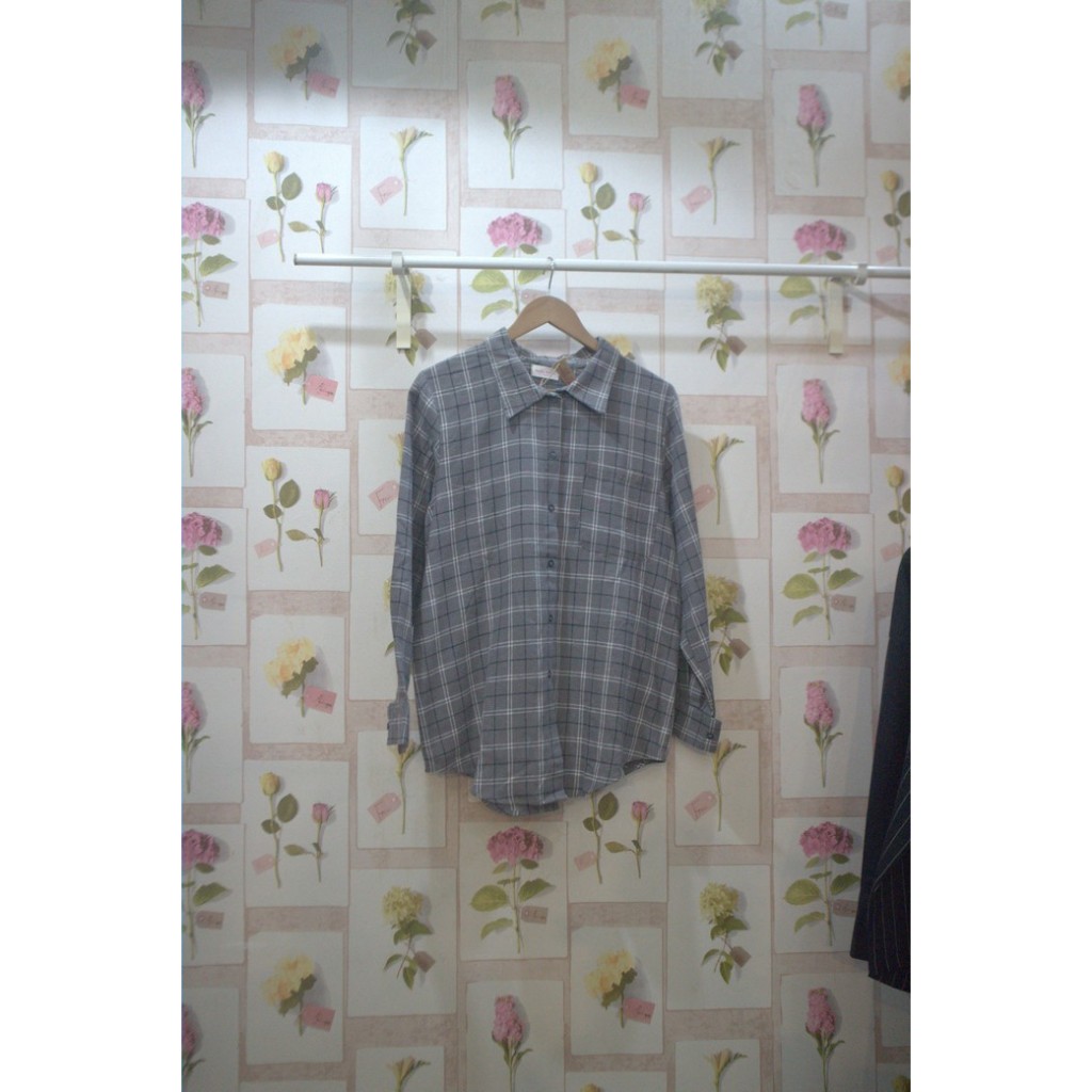 Kemeja Flanel Abu