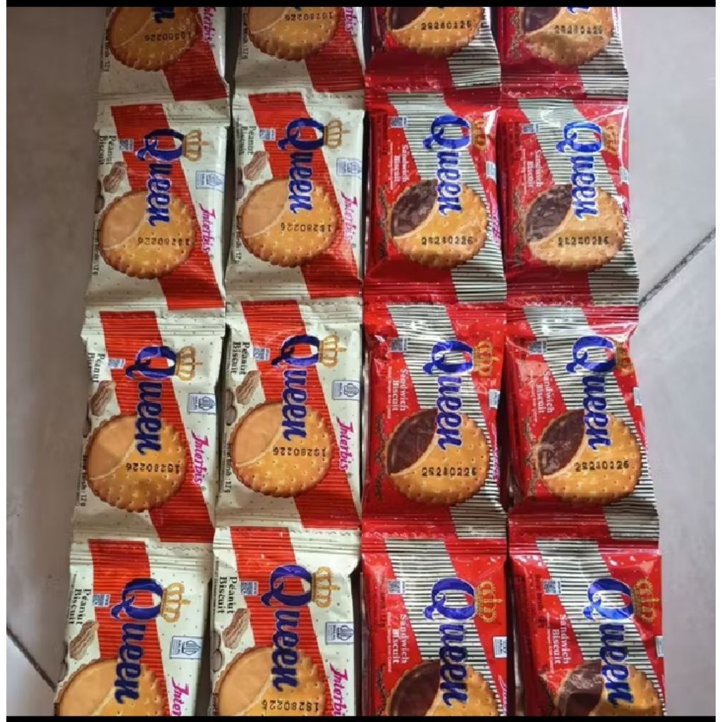 Biskuit Queen Renteng Jadul - Rasa Kacang, coklat 10 Pcs