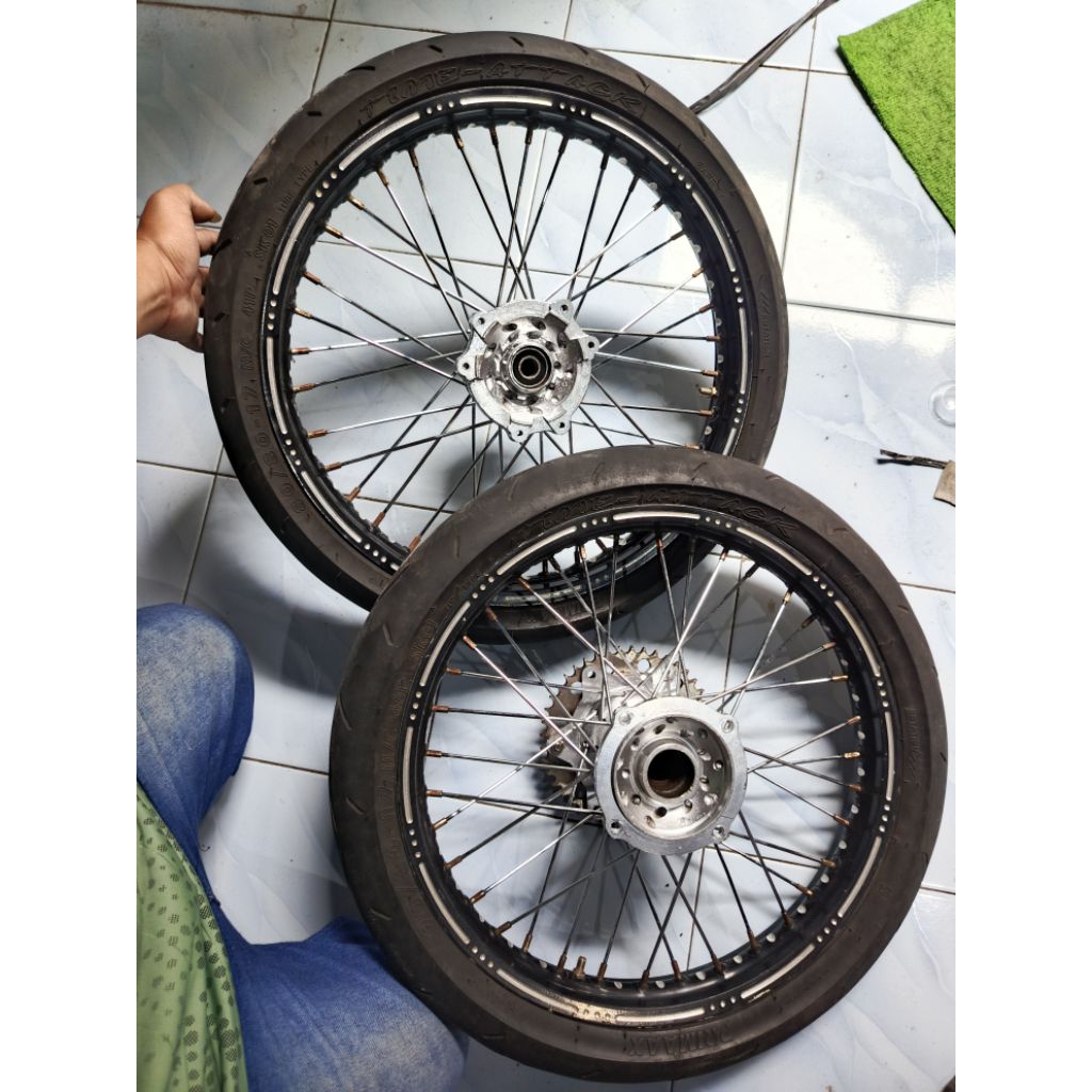 velg crf ring 17 ukuran 160 rata set ban tebal tinggal pasang