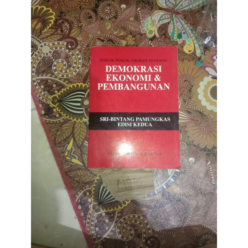 BUKU DEMOKRASI EKONOMI & PEMBANGUNAN