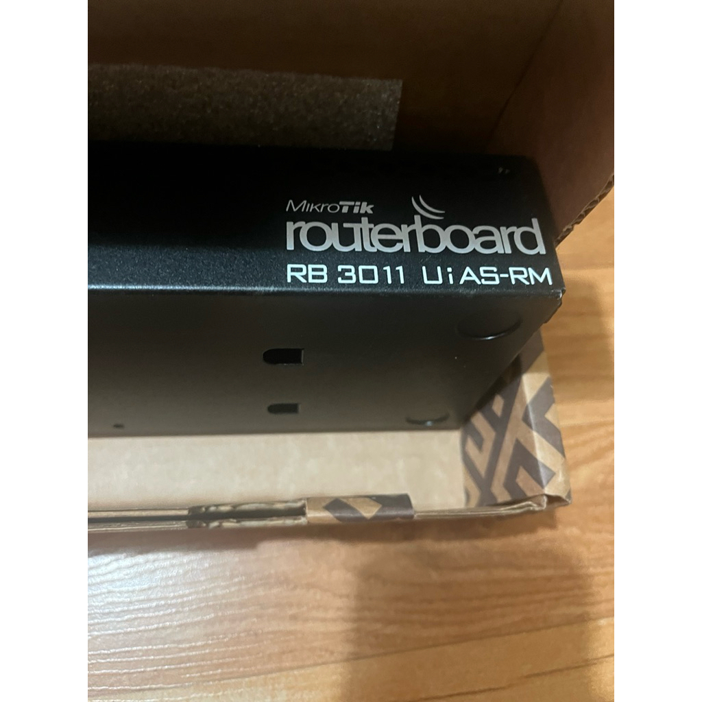 mikrotik RB 3011 uias