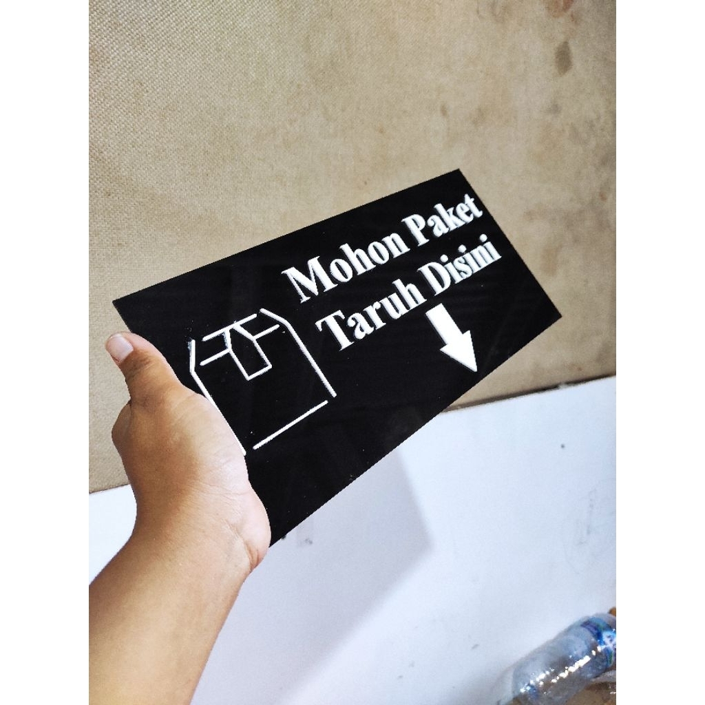 Sign Akrilik Menaruh Paket Sign Akrilik Custom